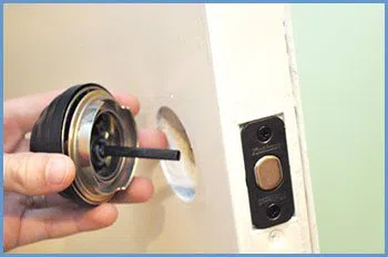 State Locksmith Services Denver, CO 303-729-3952 - 5-change-locks-service