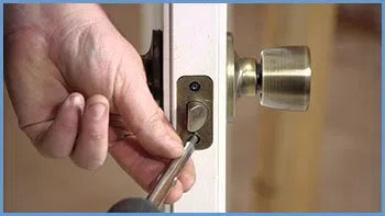 State Locksmith Services Denver, CO 303-729-3952 - 6-lock-change